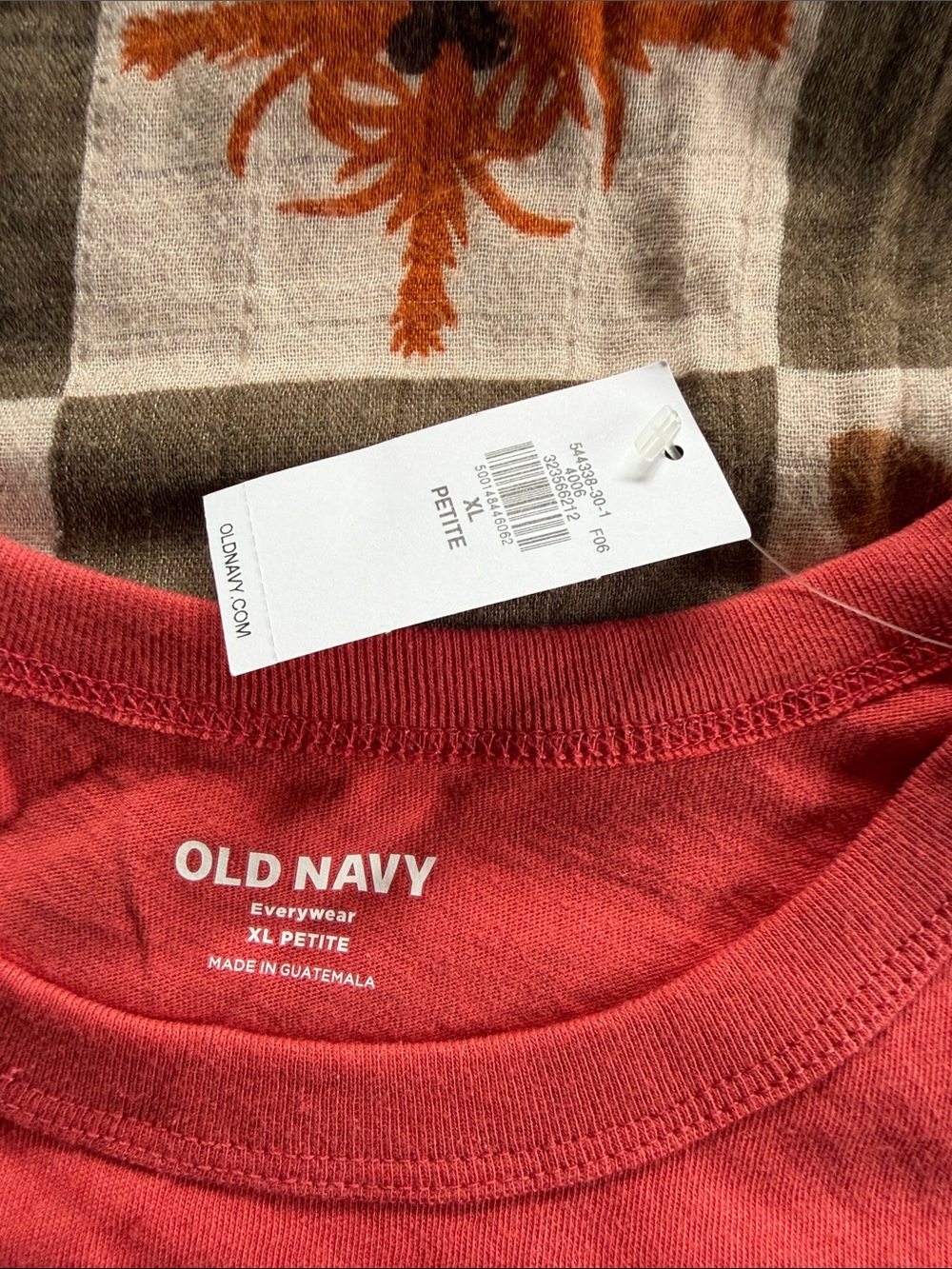 Old Navy Navy Crop and regular length tshirts - Picture 4 of 8
